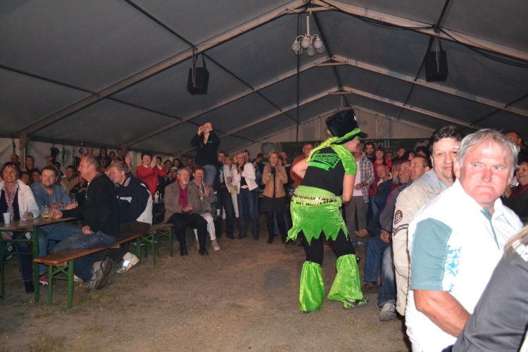 3. Festtag im Festzelt