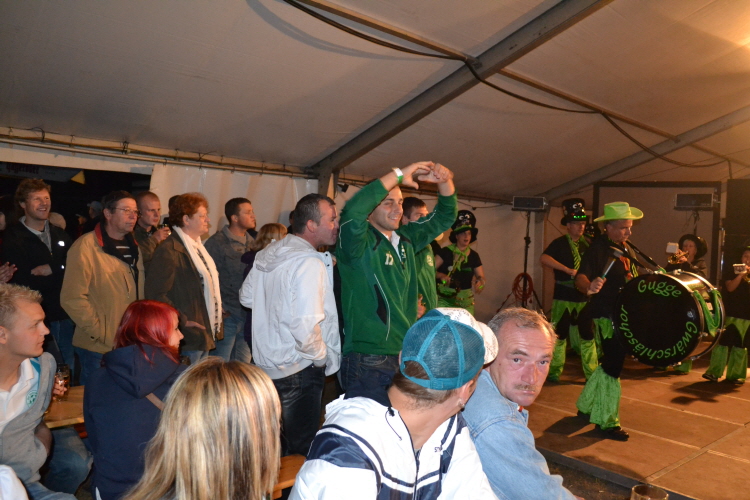 3. Festtag im Festzelt