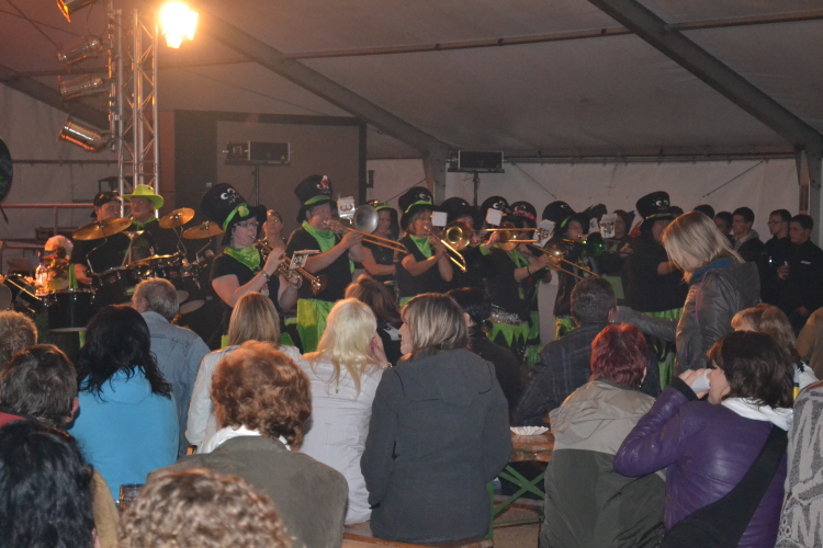 3. Festtag im Festzelt