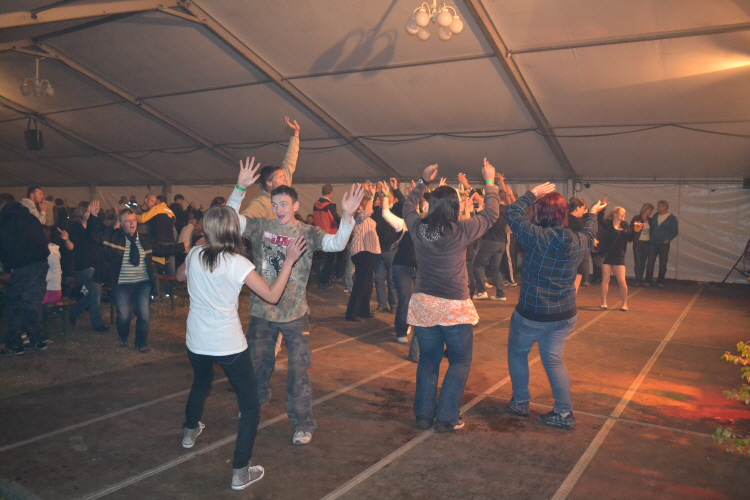 3. Festtag im Festzelt