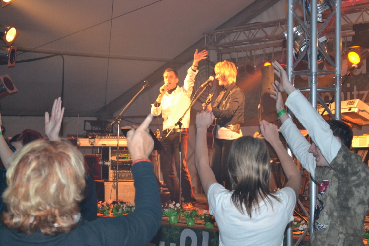 3. Festtag im Festzelt