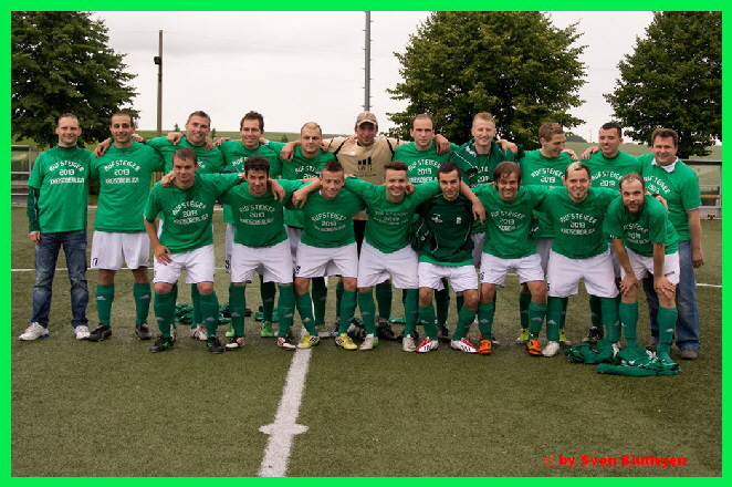 Aufsteiger in die Kreisoberliga 2013 SV Grn-Wei Schwepnitz 1.