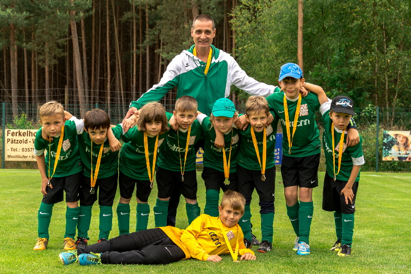 Vizemeister SV Grn-Wei Schwepnitz F-Junioren 2014